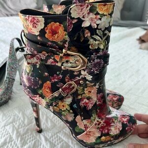 Floral print, stiletto bootie